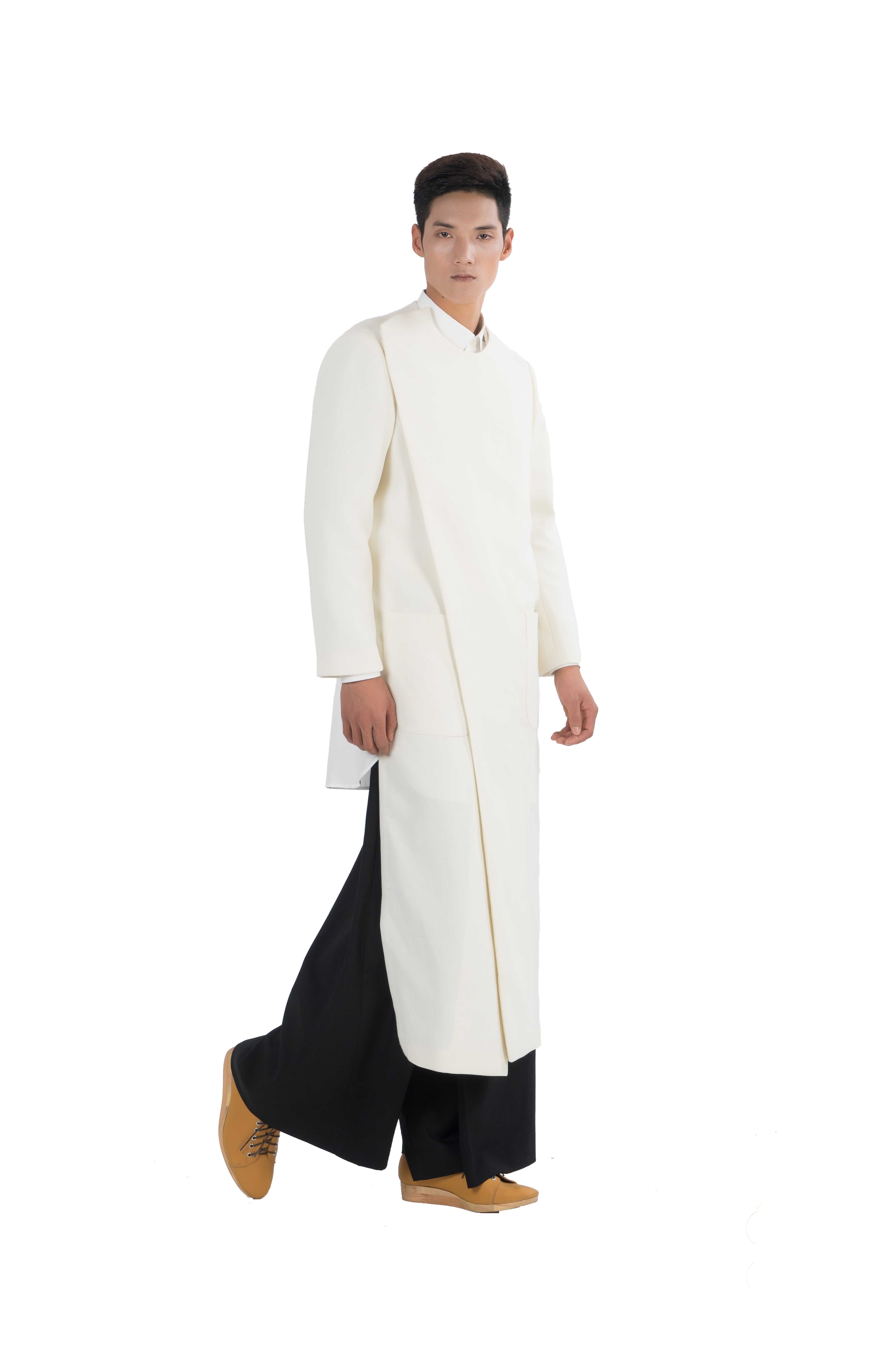 Long white wool blend assymetrical coat